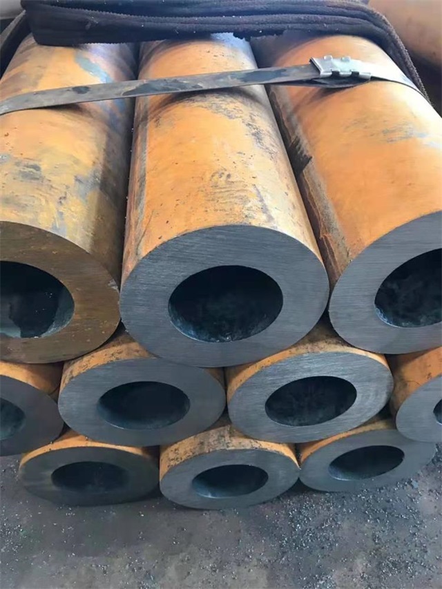 石河子20号厚壁无缝钢管