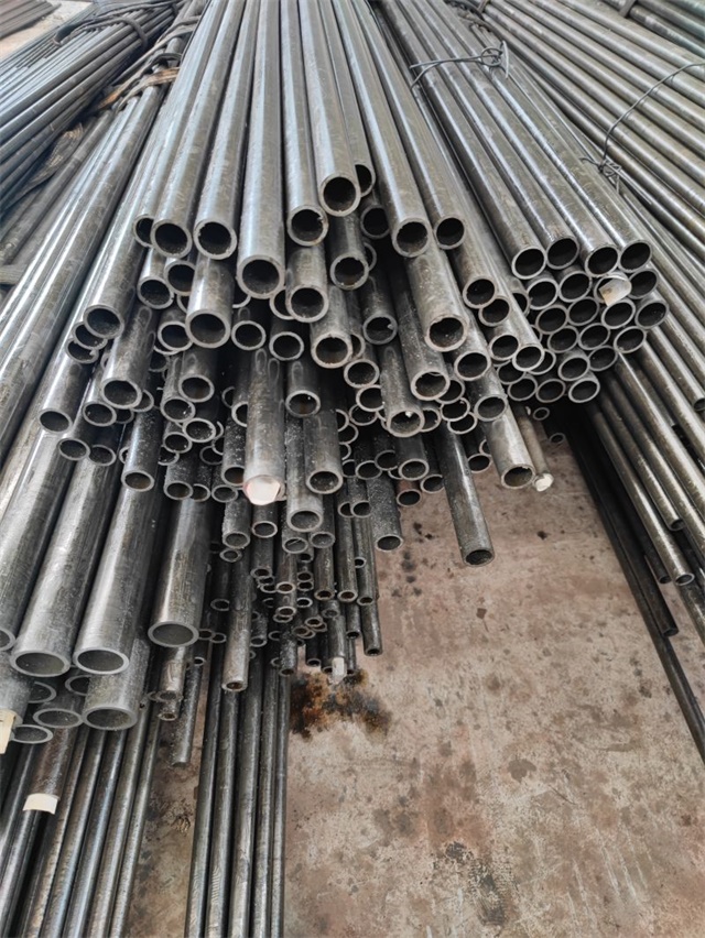 石河子精密光亮无缝钢管厂